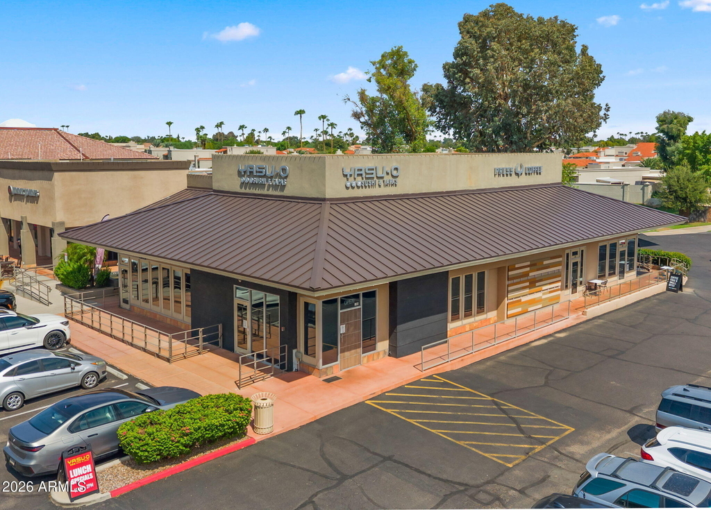 8649 E Royal Palm Road - Photo 31