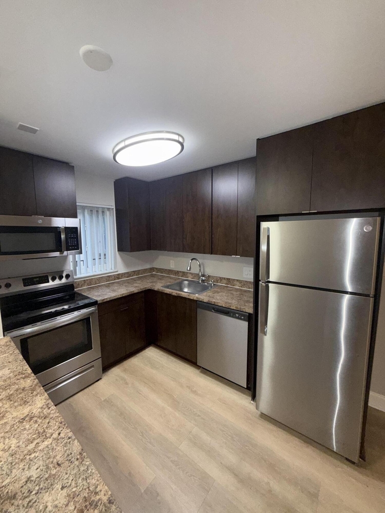 650 Sw 2nd Avenue - Photo 1