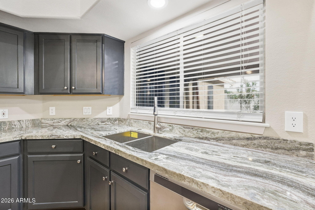 9941 W Tonopah Drive - Photo 12