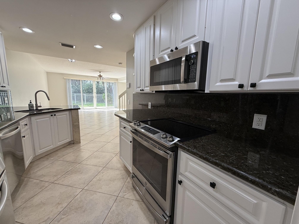 230 Fortuna Drive - Photo 14