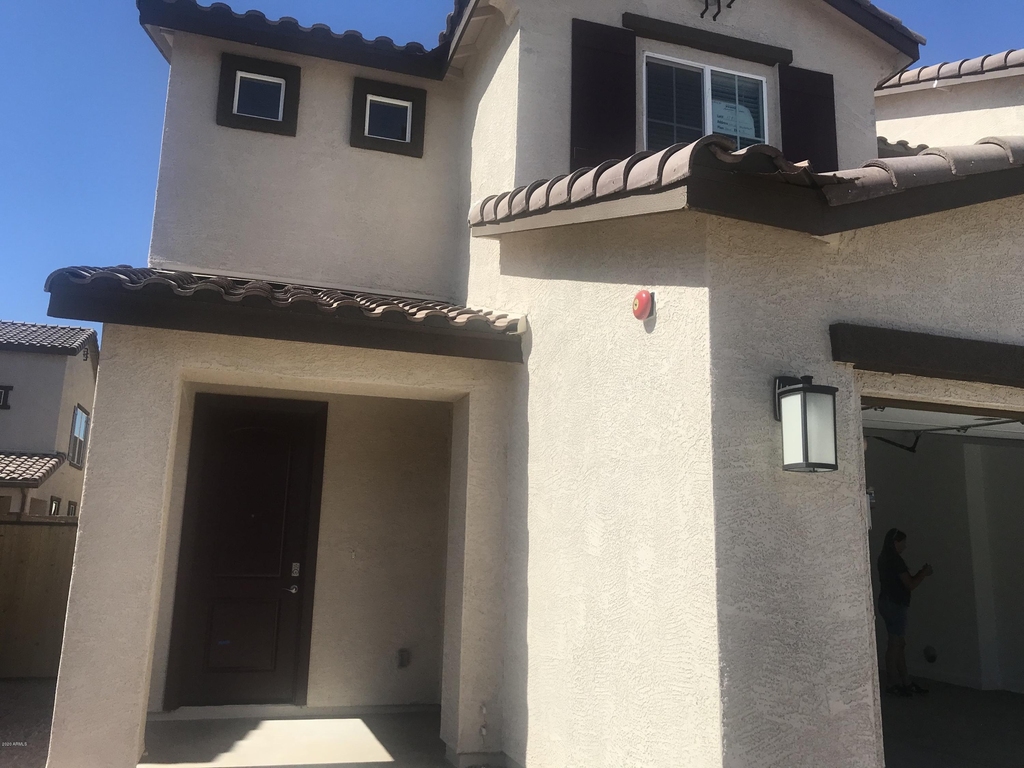 1255 N Arizona Avenue - Photo 1
