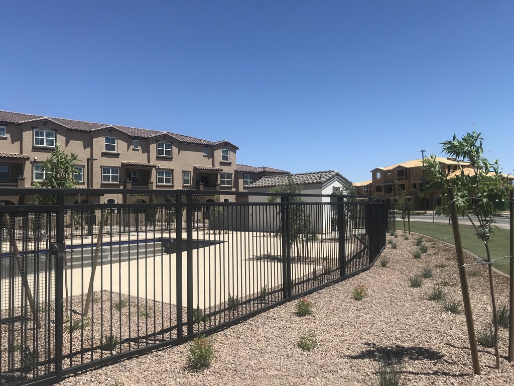 1255 N Arizona Avenue - Photo 16