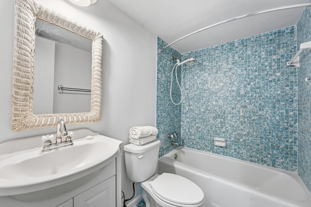 1300 Seaway Drive - Photo 9
