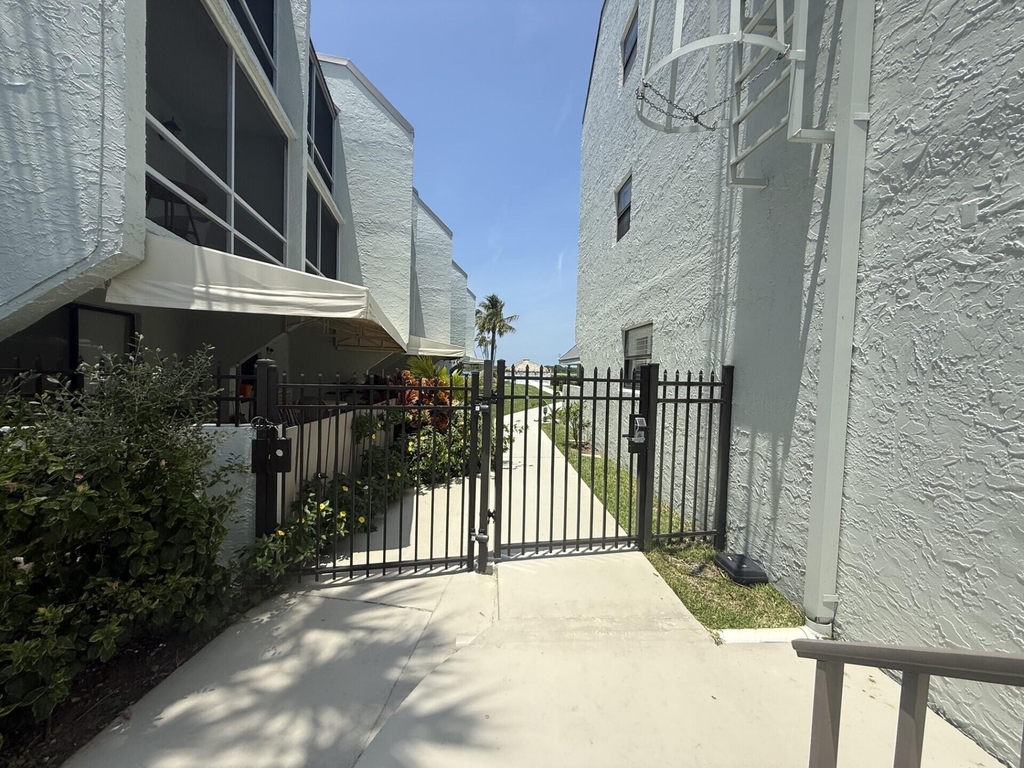 1300 Seaway Drive - Photo 21