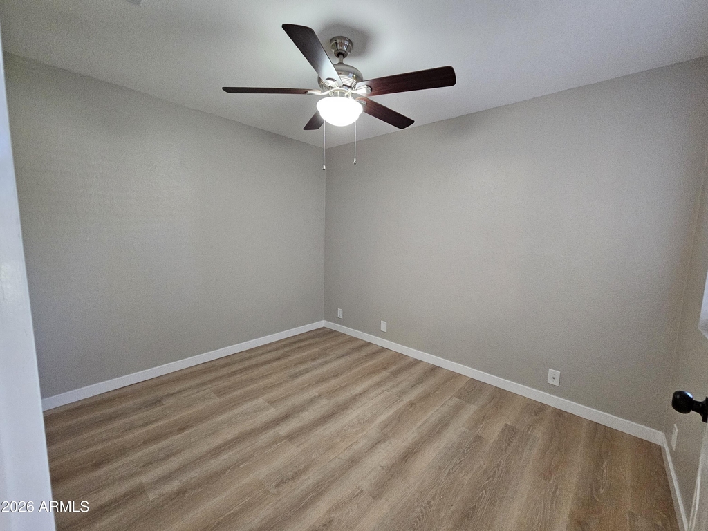 520 W Hononegh Drive - Photo 11