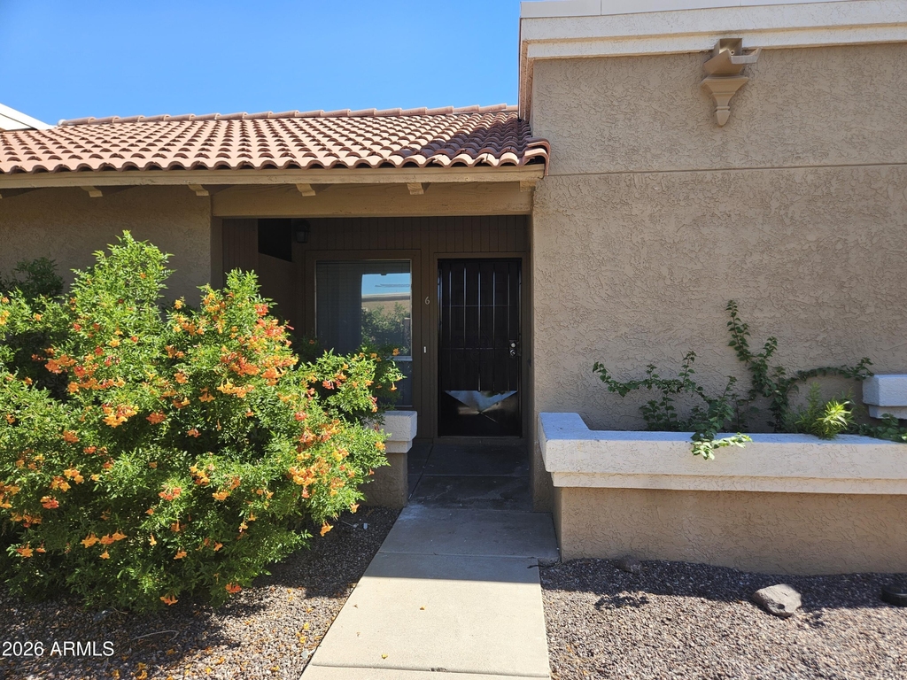 520 W Hononegh Drive - Photo 1