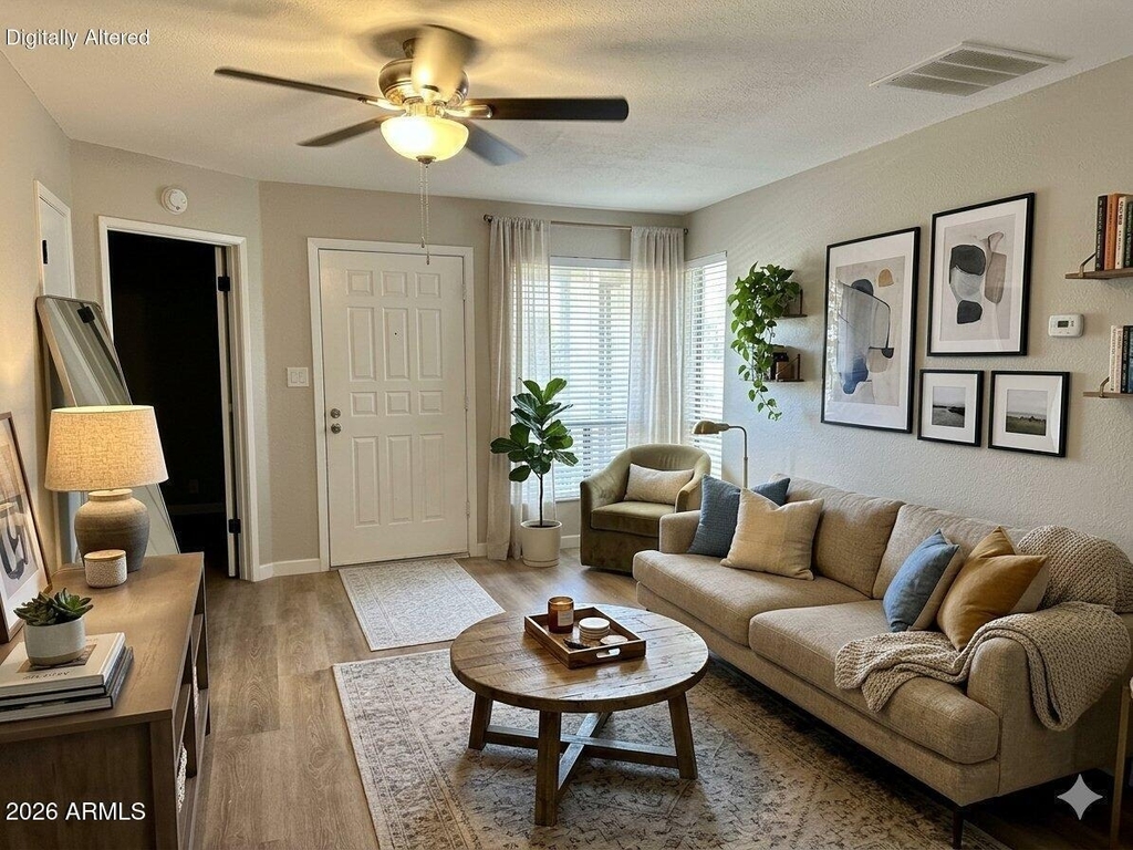520 W Hononegh Drive - Photo 4