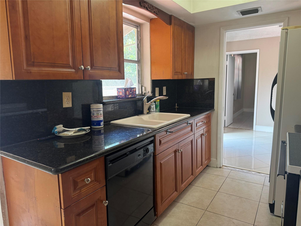 5691 Sw 1st Street - Photo 32