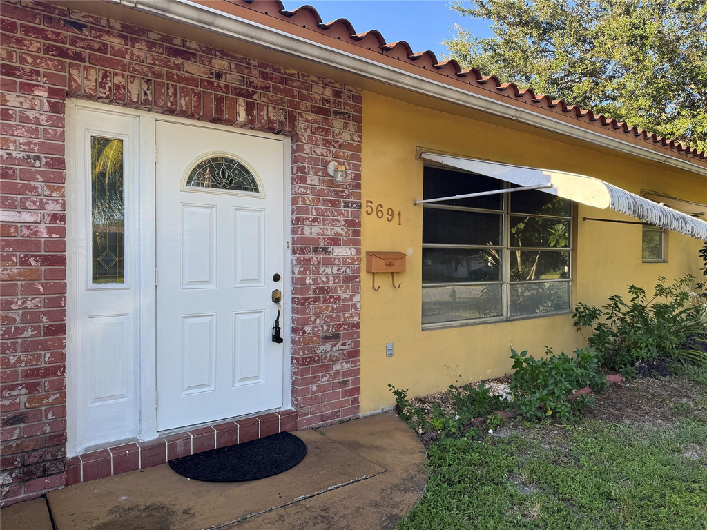 5691 Sw 1st Street - Photo 0