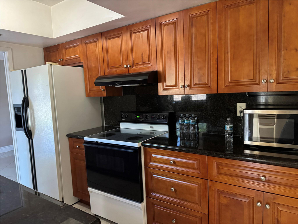 5691 Sw 1st Street - Photo 4