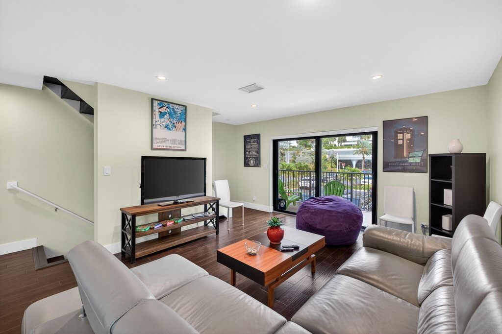 3250 Ne 12th Street - Photo 7
