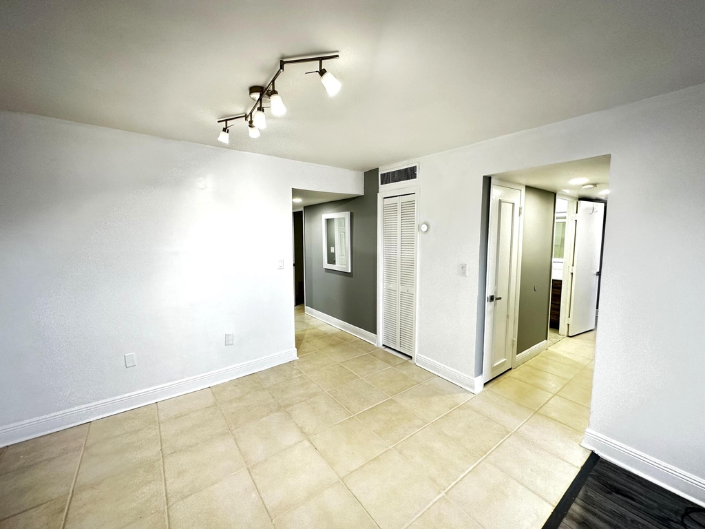 5050 Nw 7th Street - Photo 24