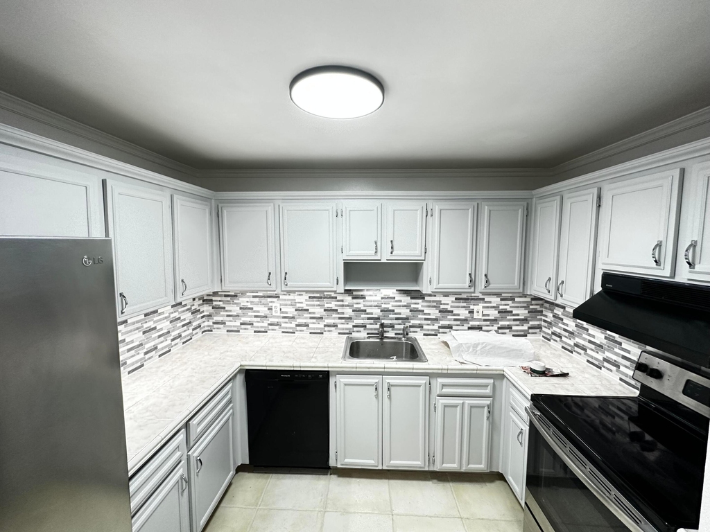 5050 Nw 7th Street - Photo 1