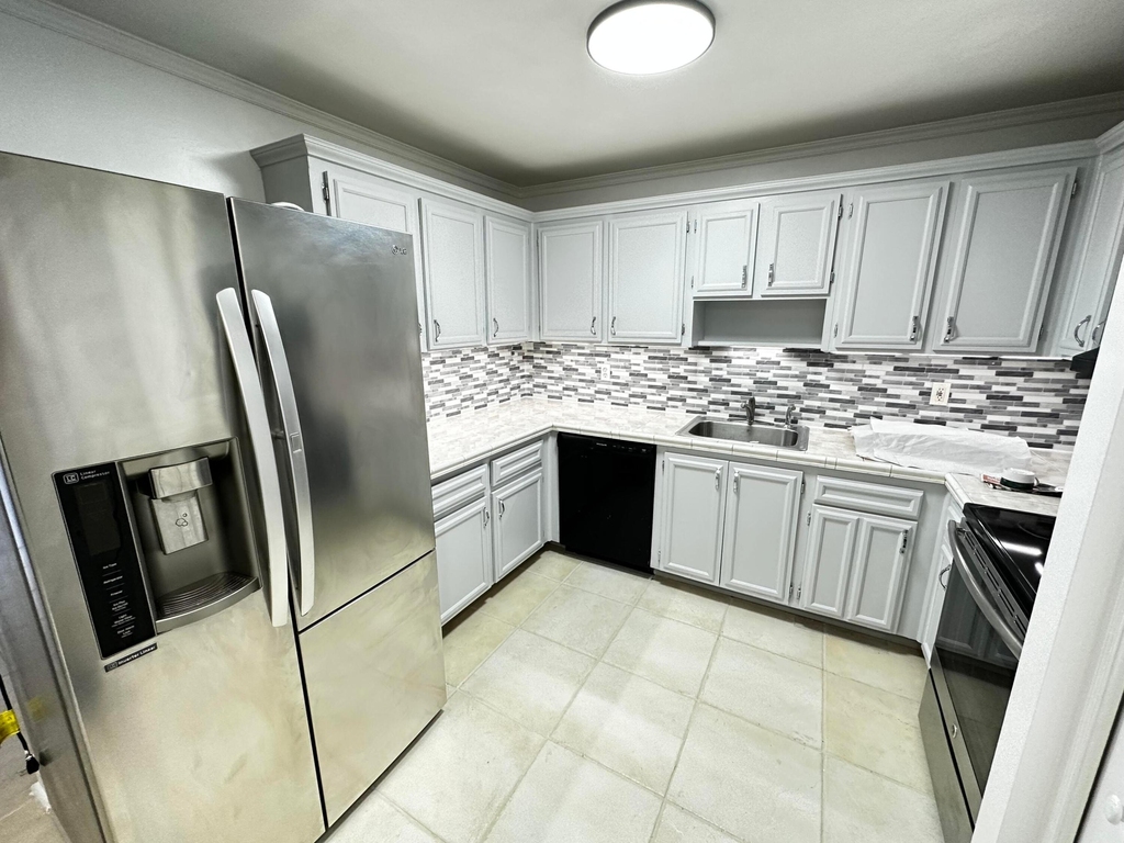 5050 Nw 7th Street - Photo 3