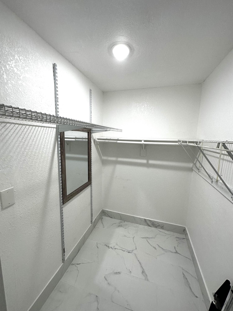 5050 Nw 7th Street - Photo 9
