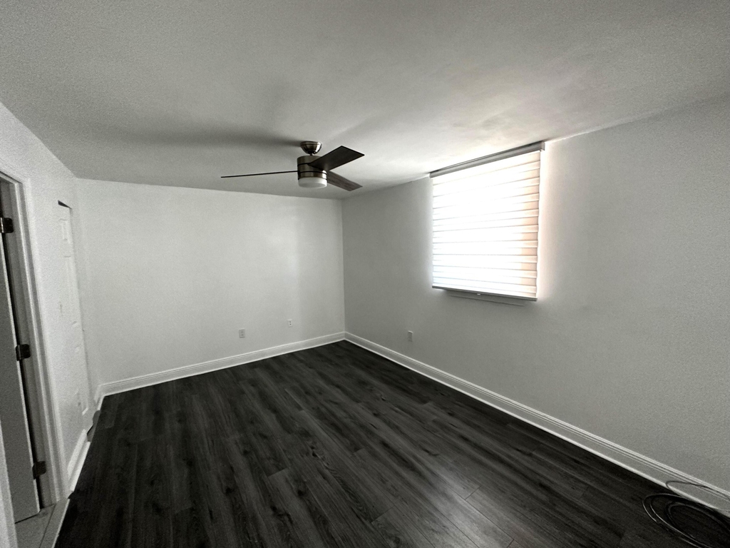 5050 Nw 7th Street - Photo 11