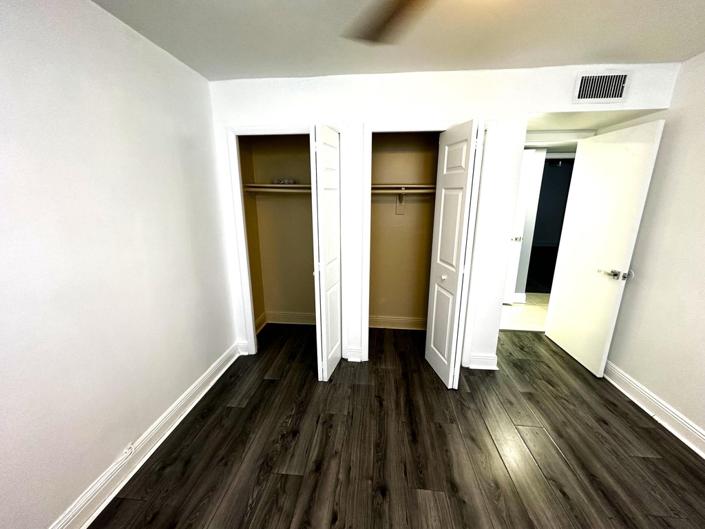5050 Nw 7th Street - Photo 18