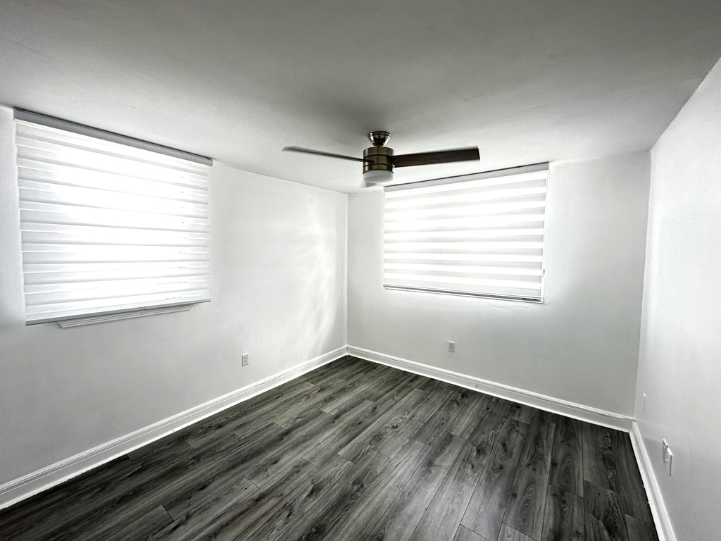 5050 Nw 7th Street - Photo 22