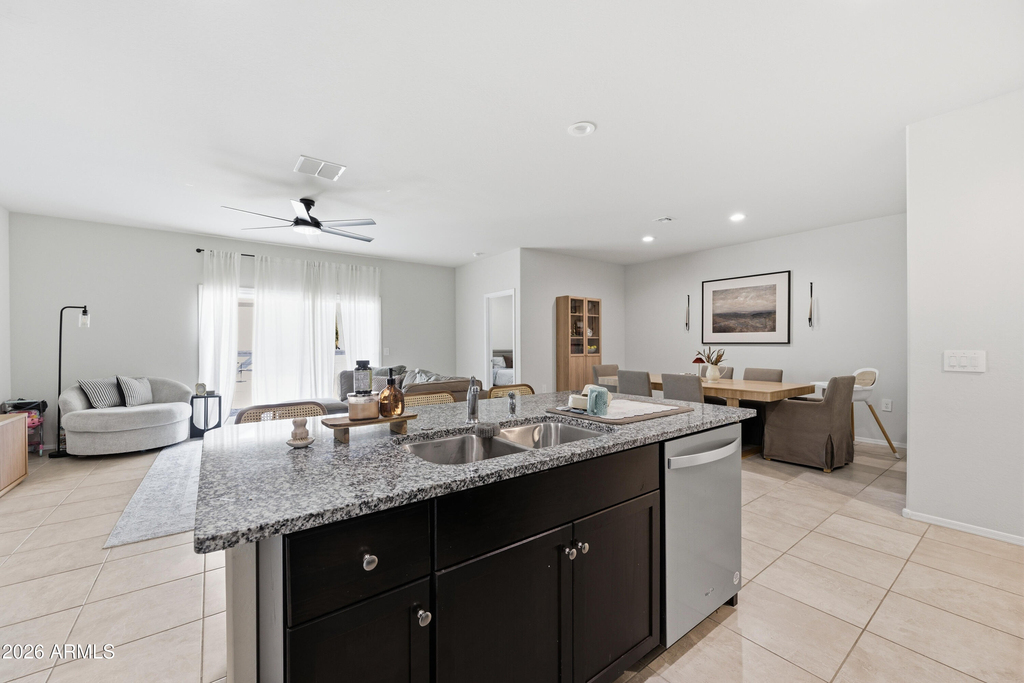24364 W Jones Avenue - Photo 17