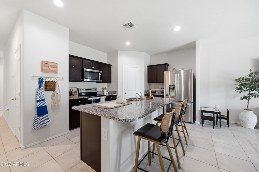 24364 W Jones Avenue - Photo 15