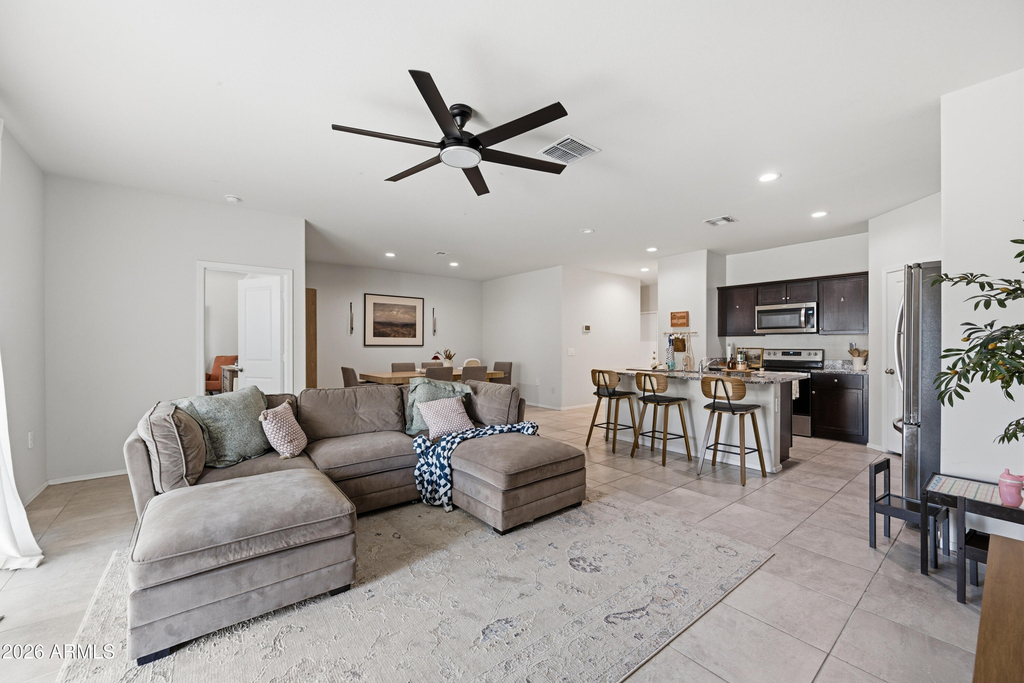 24364 W Jones Avenue - Photo 12