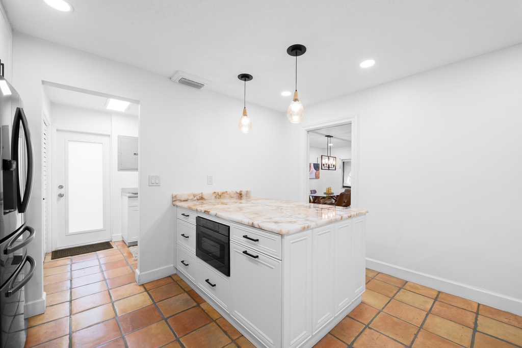 2461 Sw 27th Terrace - Photo 9