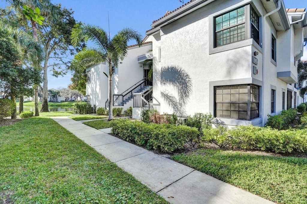 5415 E Verona Drive - Photo 0