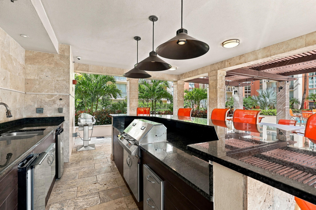 550 Okeechobee Boulevard - Photo 24