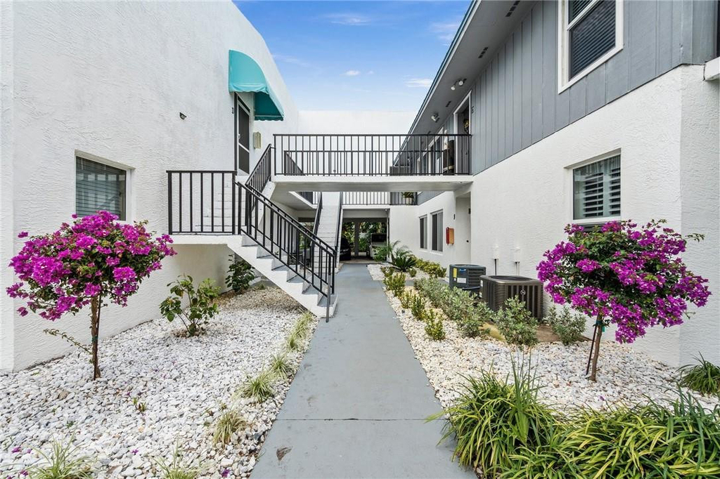 1180 Carlton Court - Photo 29
