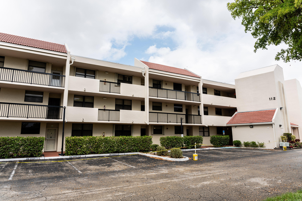 112 Lake Emerald Drive - Photo 18