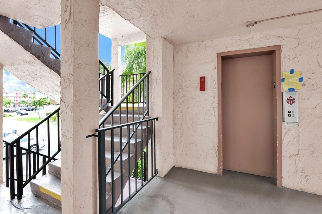 711 Lori Drive - Photo 18