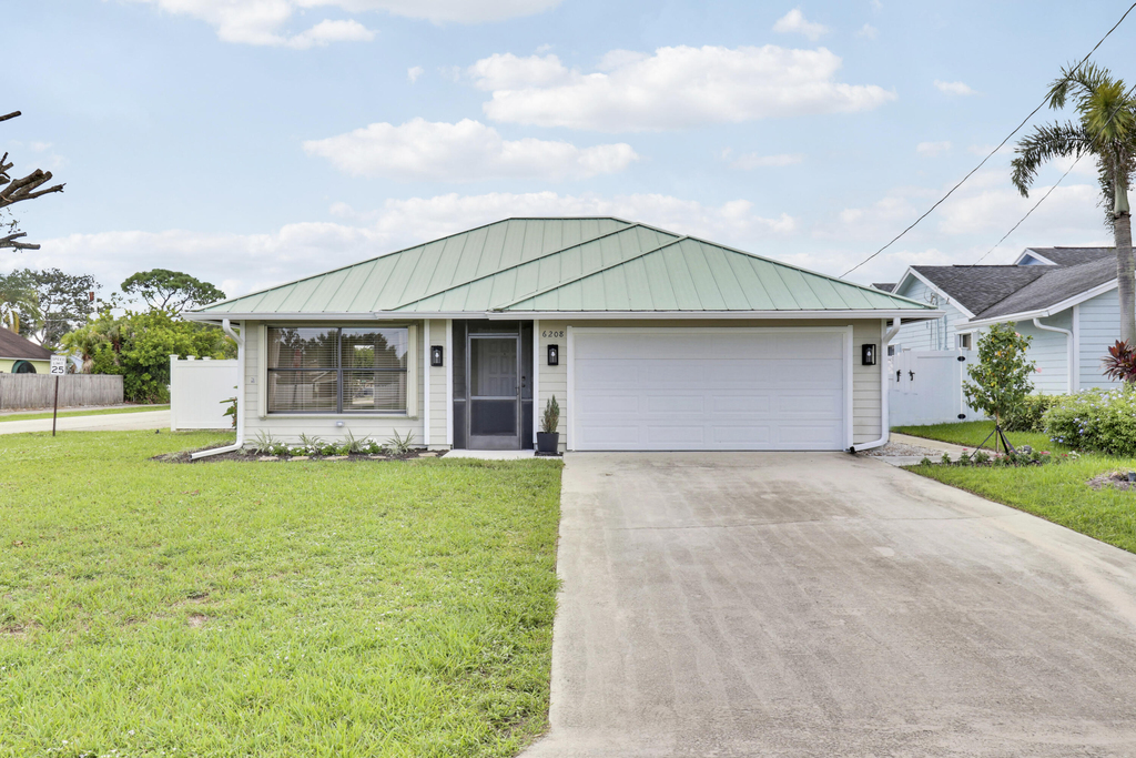 6208 Michael Street - Photo 0