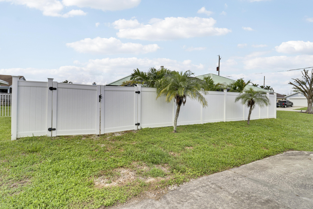 6208 Michael Street - Photo 32