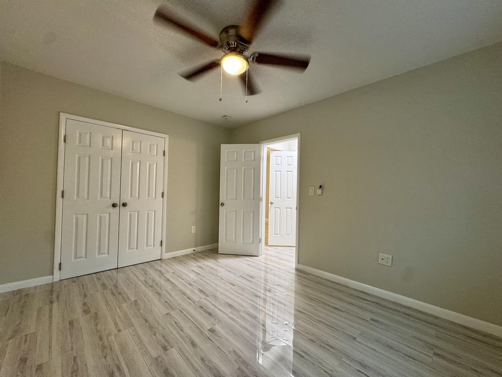 935 8th Street - Photo 23