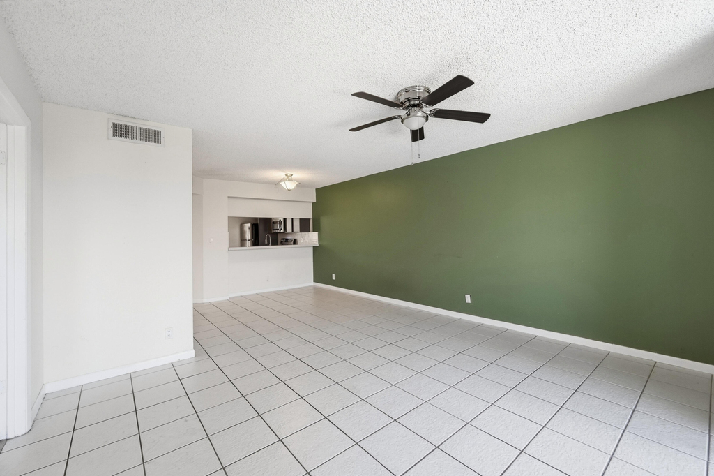 10501 W Broward Boulevard - Photo 6