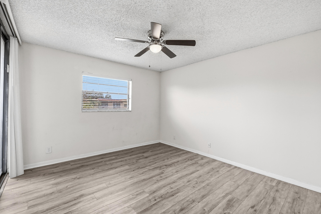 10501 W Broward Boulevard - Photo 12