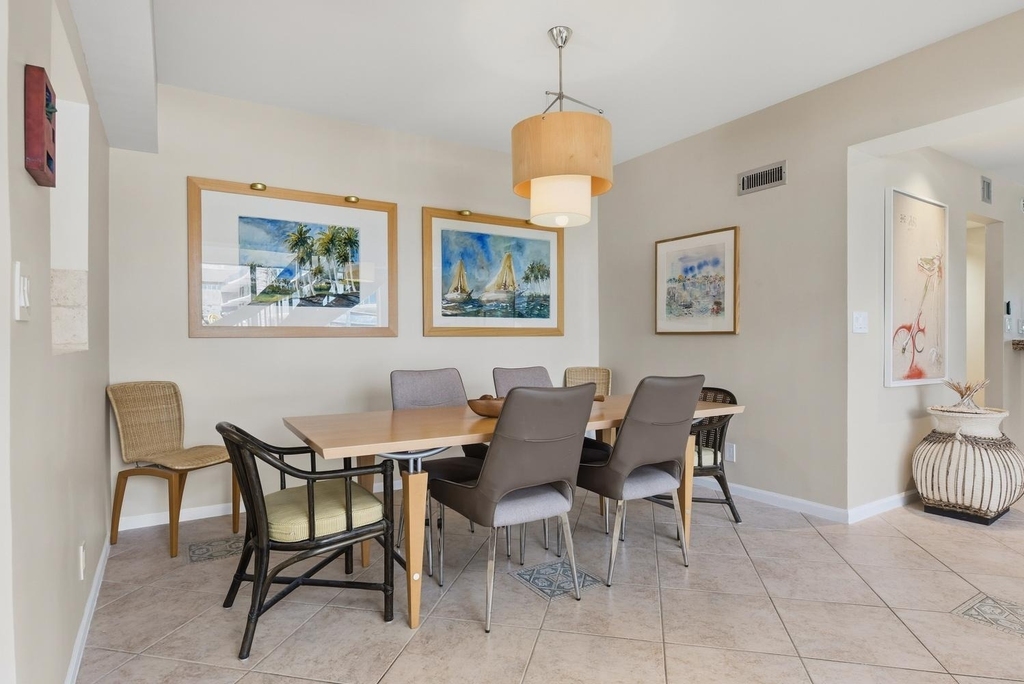 1172 Hillsboro Mile - Photo 9
