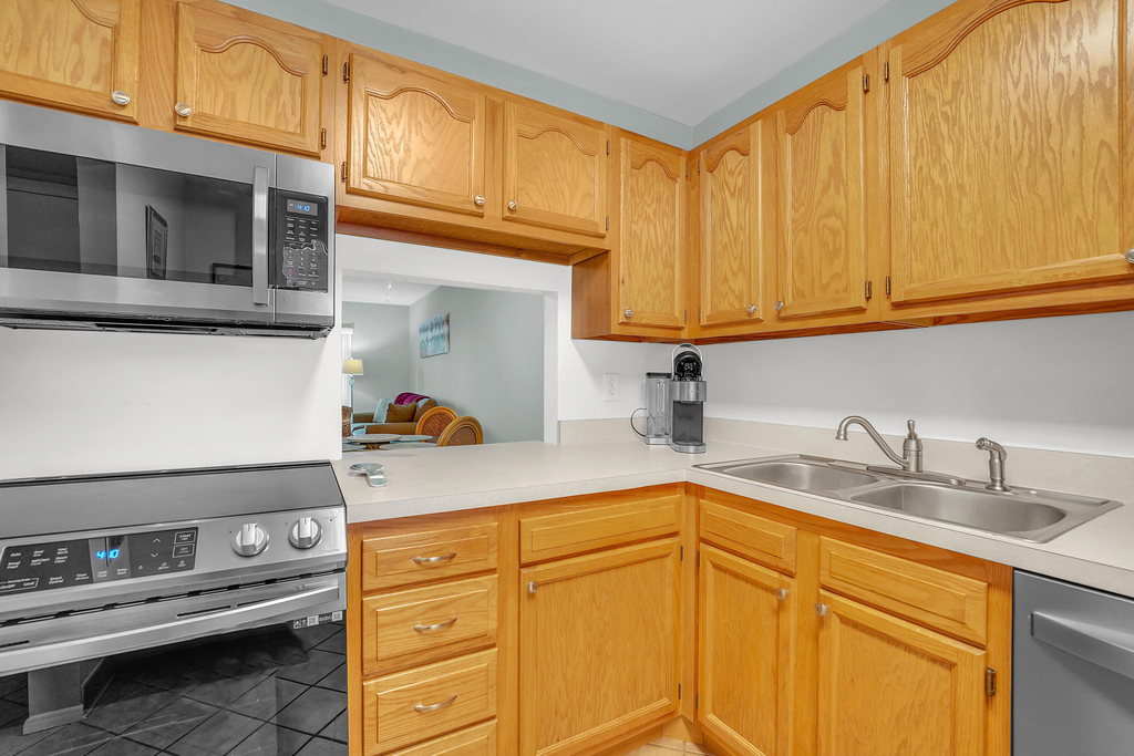 210 Lake Evelyn Drive - Photo 13