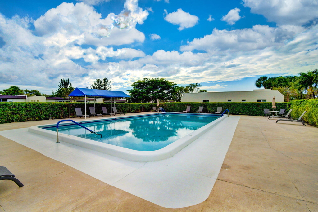 210 Lake Evelyn Drive - Photo 29