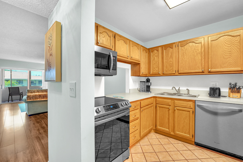 210 Lake Evelyn Drive - Photo 10