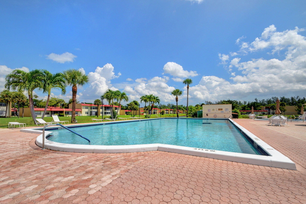 210 Lake Evelyn Drive - Photo 28