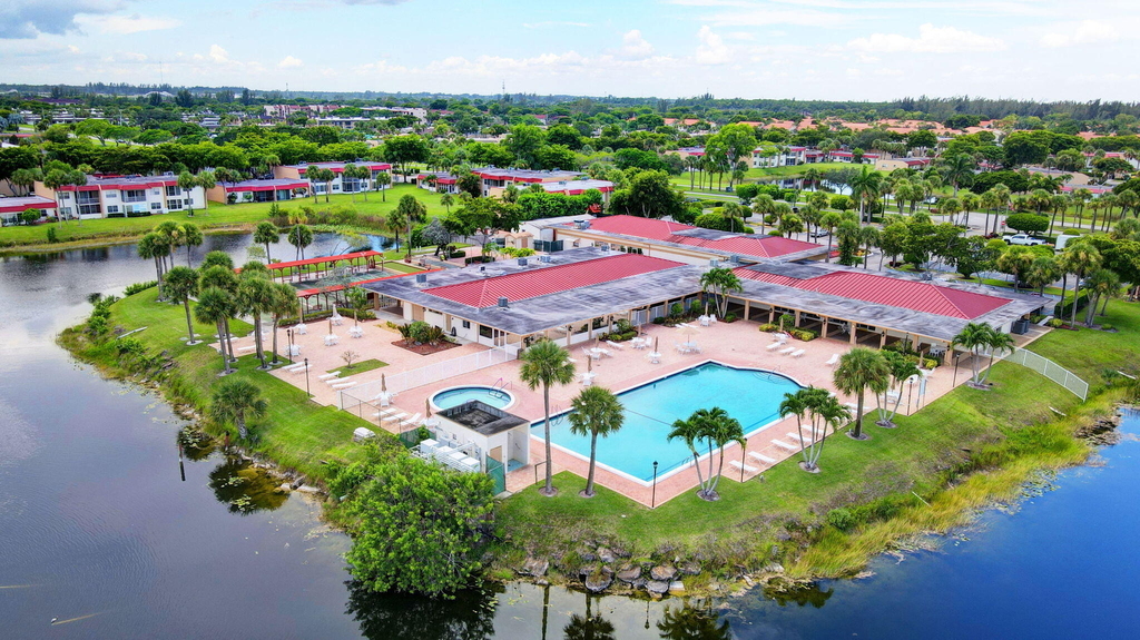210 Lake Evelyn Drive - Photo 45