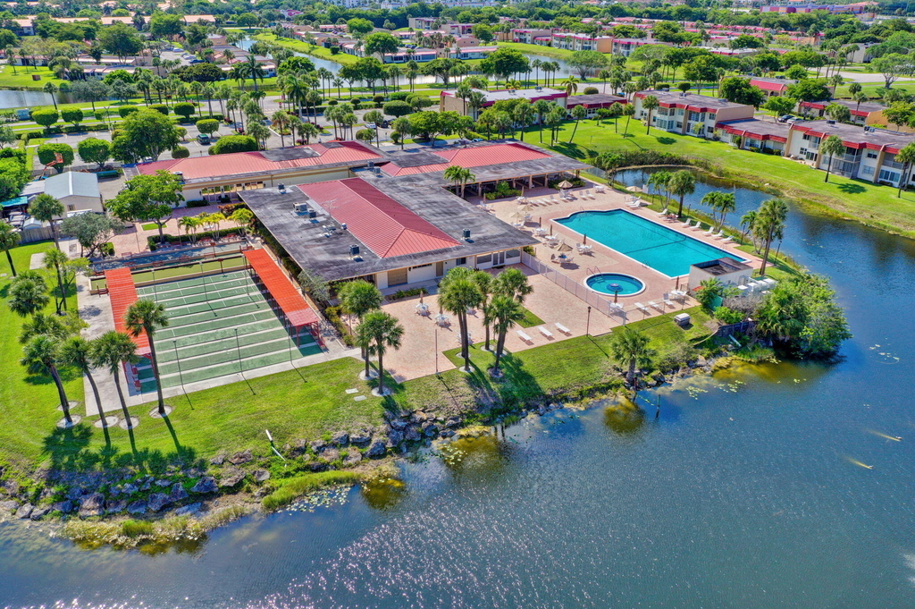 210 Lake Evelyn Drive - Photo 41