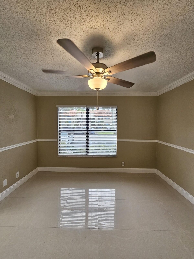 1421 Windorah Way - Photo 14