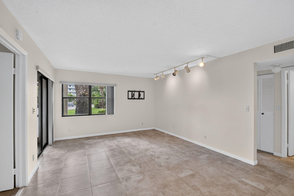 7665 Tahiti Lane - Photo 8
