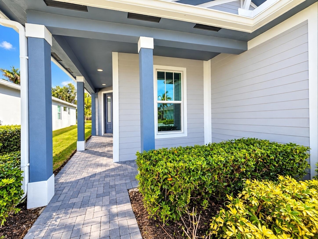 11197 Sw Lyra Drive - Photo 1