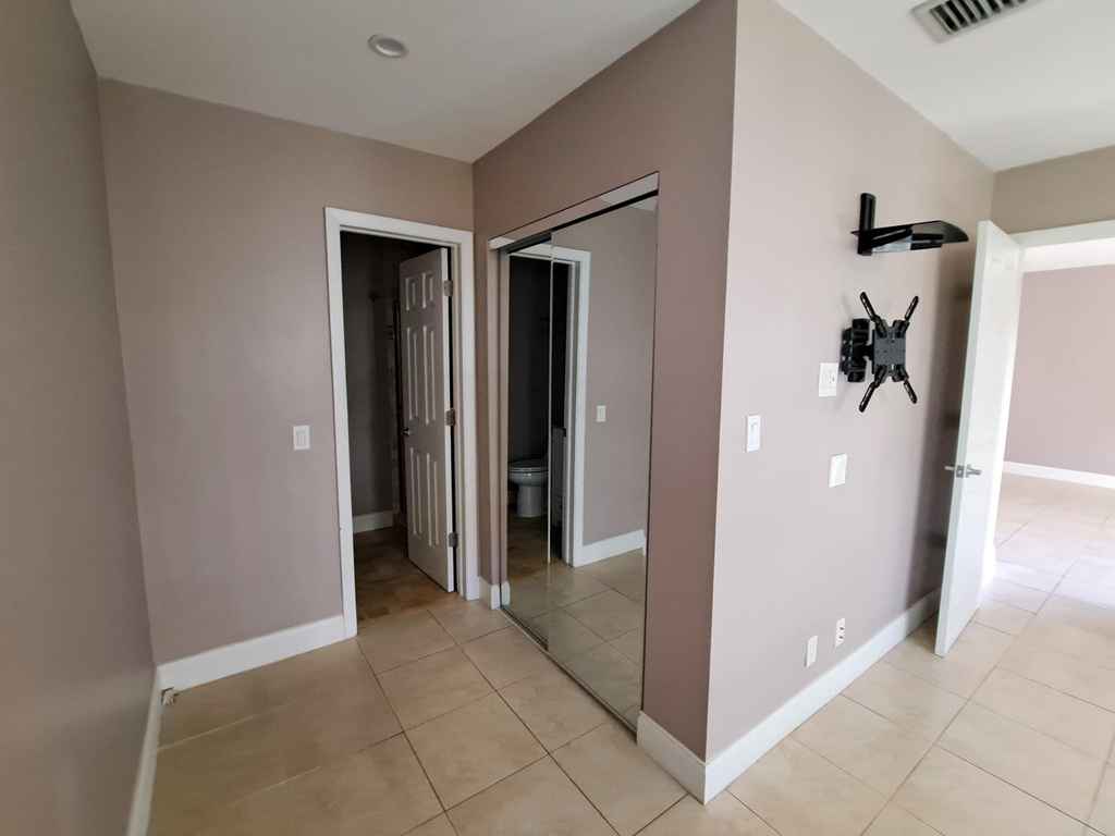 11441 Nw 39 Court - Photo 7