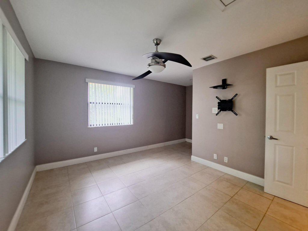 11441 Nw 39 Court - Photo 6