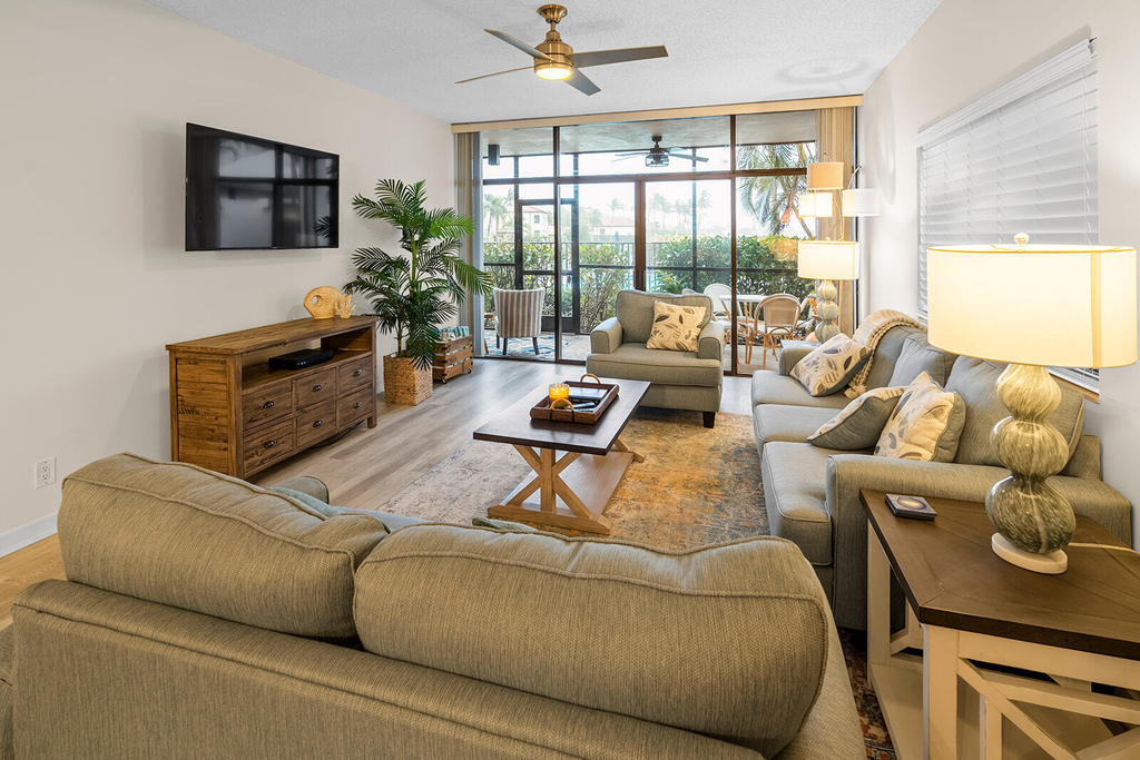 11370 Twelve Oaks Way - Photo 3