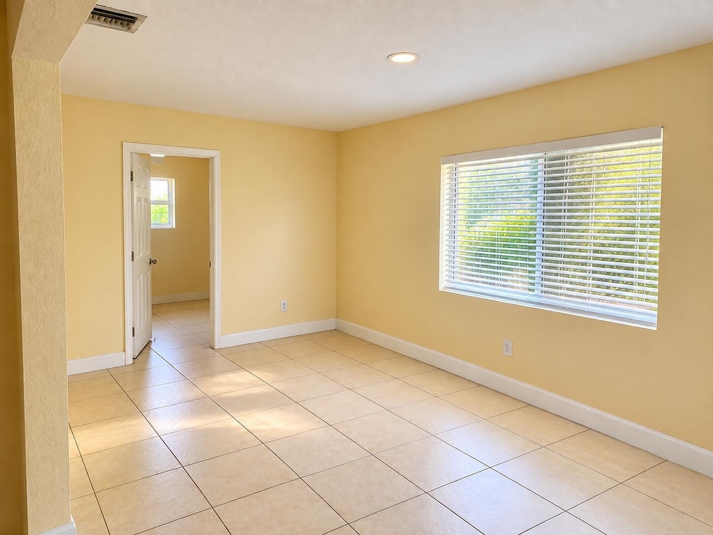 1631 Nw 2nd Avenue - Photo 1